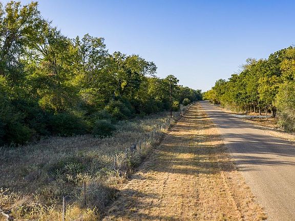 5th image of T 2a Red Hill Rd