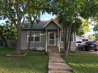 530 Queen Anne Ct, San Antonio, TX 78209