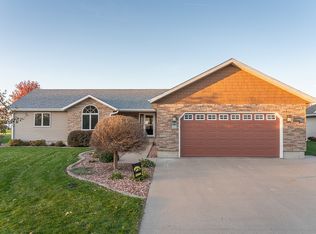 315 21st Ave W, Oskaloosa, IA 52577