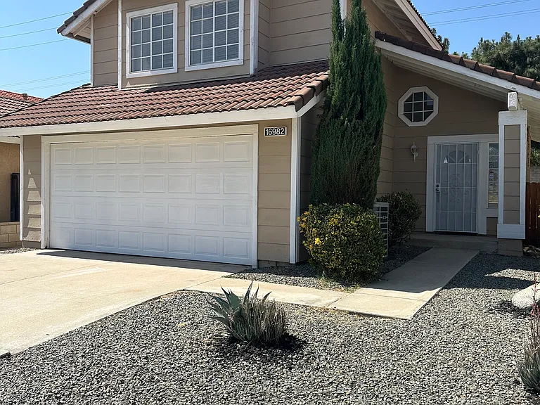 16982 Walnut Ct — Photo 2