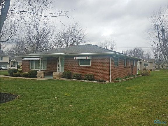 3rd image of 1775 Elmwood Dr