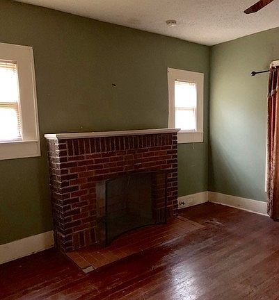3rd image of 330 Kayton Ave