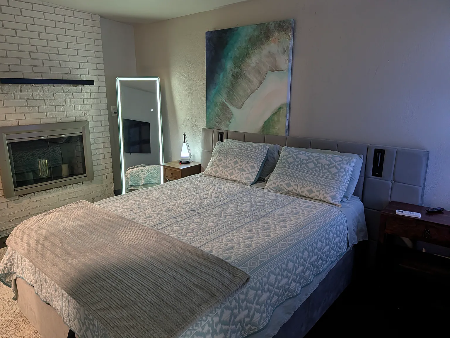 Studio, 450 sqft, $2,000 — Photo 3
