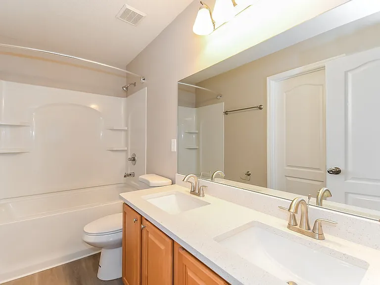 2326 Sunset Bluff Dr — Photo 13