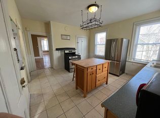 203 Howell St APT 2, Providence, RI 02906