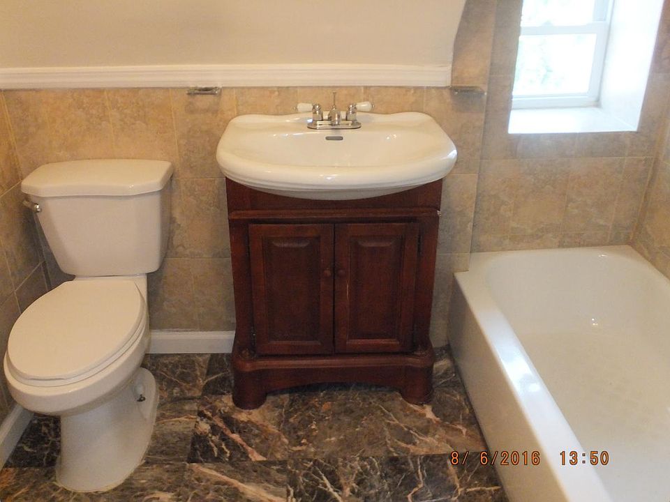 2nd image of 60 Chestnut St #3
