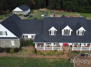 493 Mills Garden Rd, Statesville, NC 28625