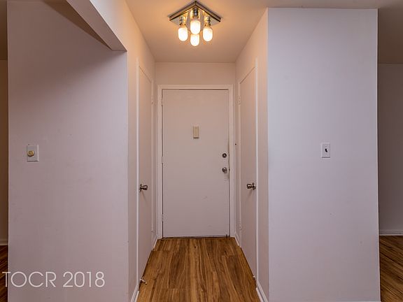 3rd image of 1 Somerset Dr