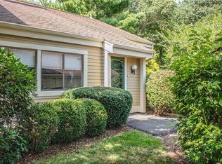 55 Bittersweet Ln, South Salem, NY 10590