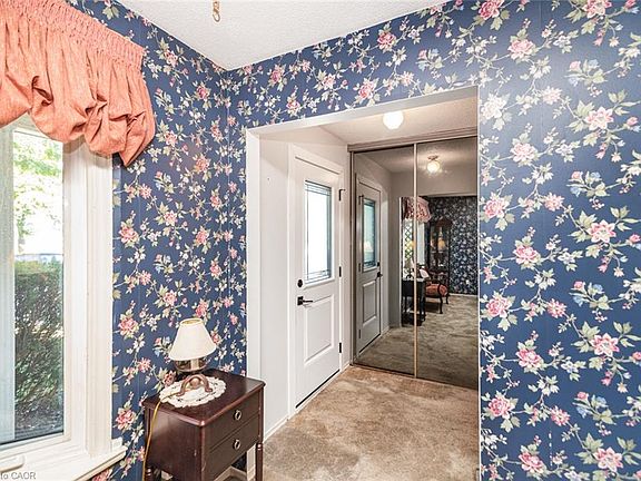 5th image of 703 Upper Wentworth St