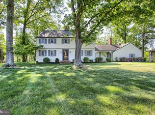 1512 Woodcreek Dr, Mechanicsburg, PA 17055