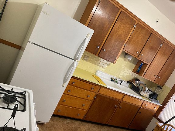 2nd image of 42 Broad St Floor 1