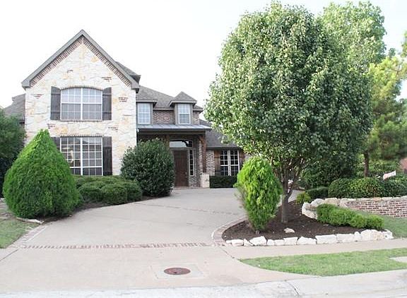2nd image of 1900 Chessington Ln