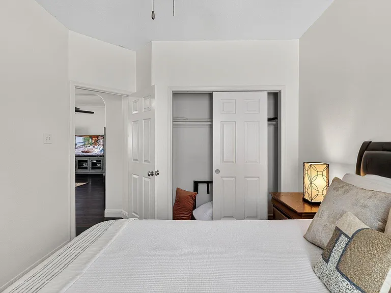 502 Ernst Ct — Photo 18