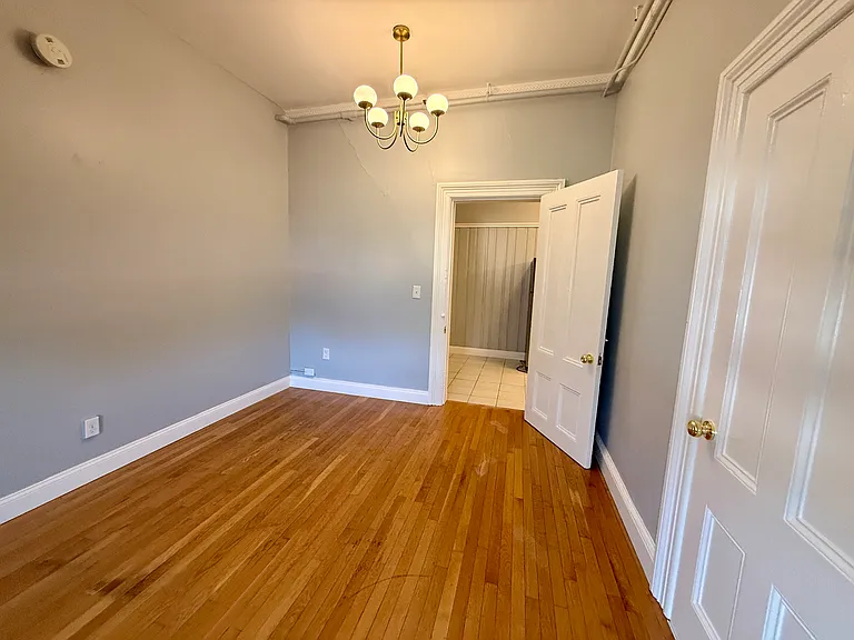 112 Keene St #6 — Photo 2