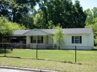 601 Cranman Dr, Savannah, GA 31406