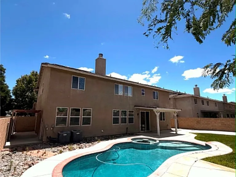 44045 Quarter St — Photo 24