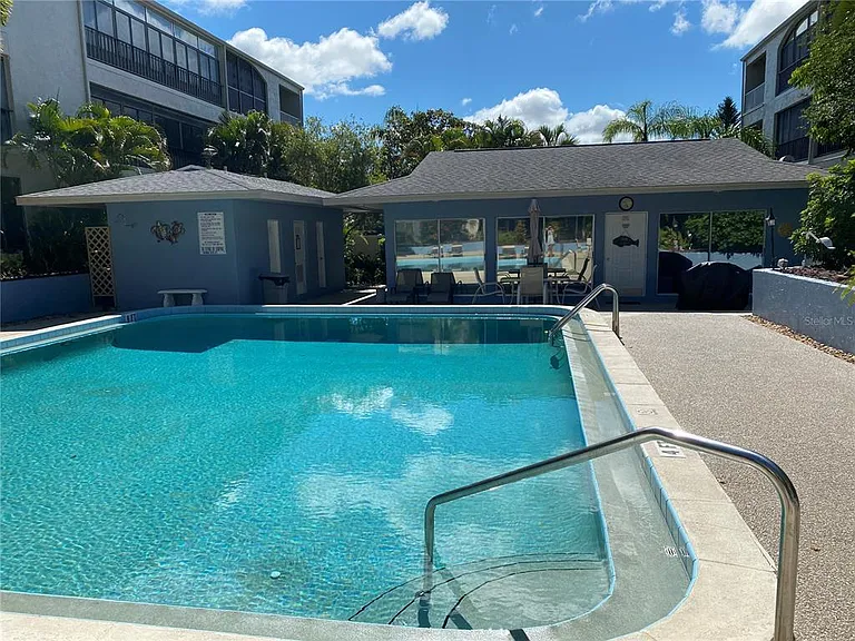 215 Valencia Blvd #303 — Photo 15