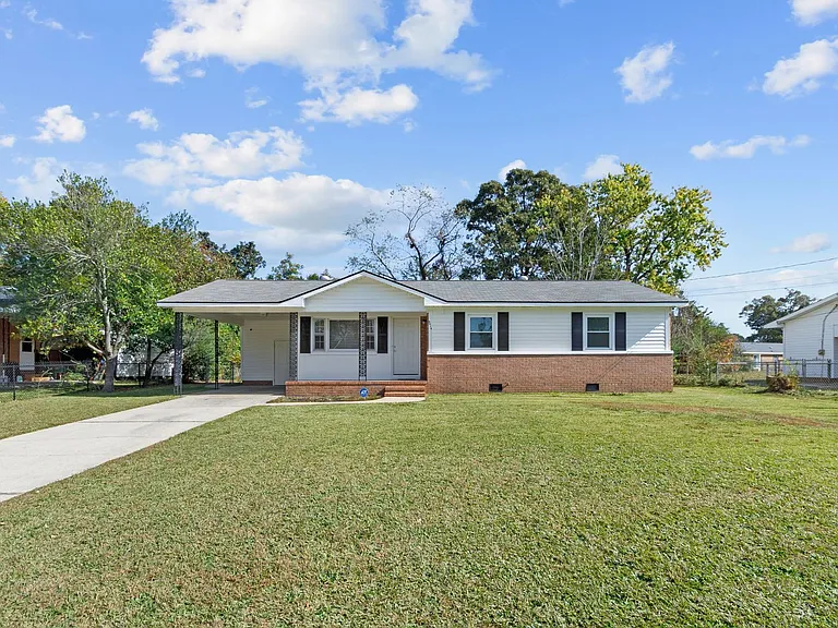 5414 Plateau Rd — Photo 1