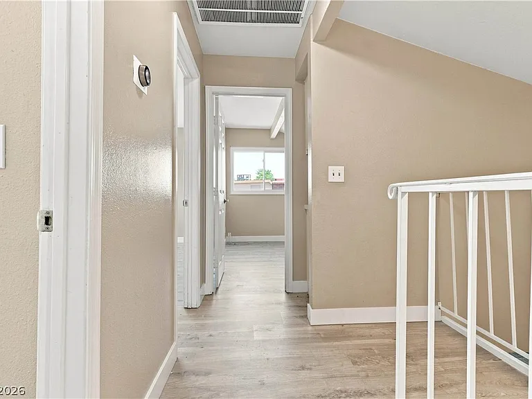 4815 Castle Rock Ct — Photo 32