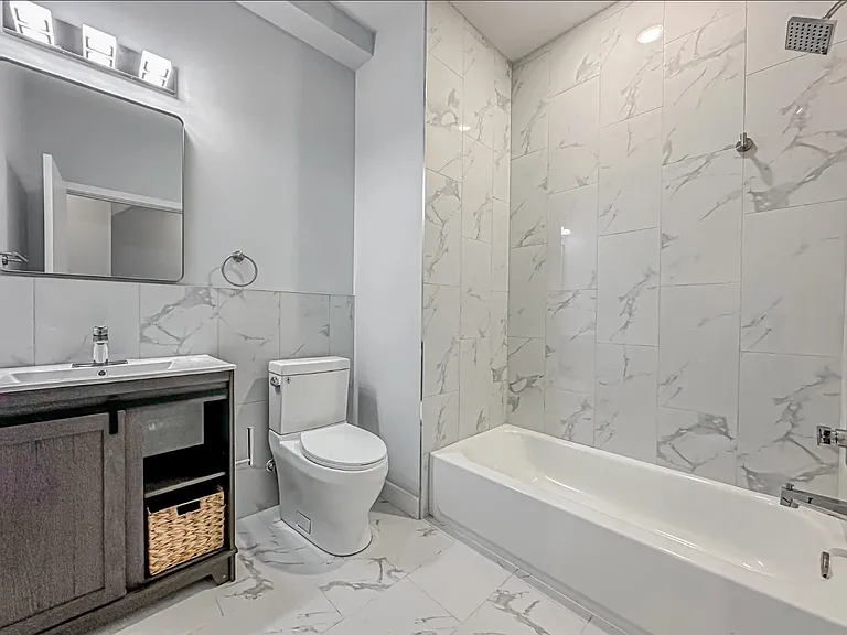4220 Mantua Ave #B32 — Photo 3
