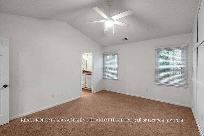 9451 Kings Falls Dr — Photo 31