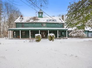 1780 Strawberry Rd, Mohegan Lake, NY 10547