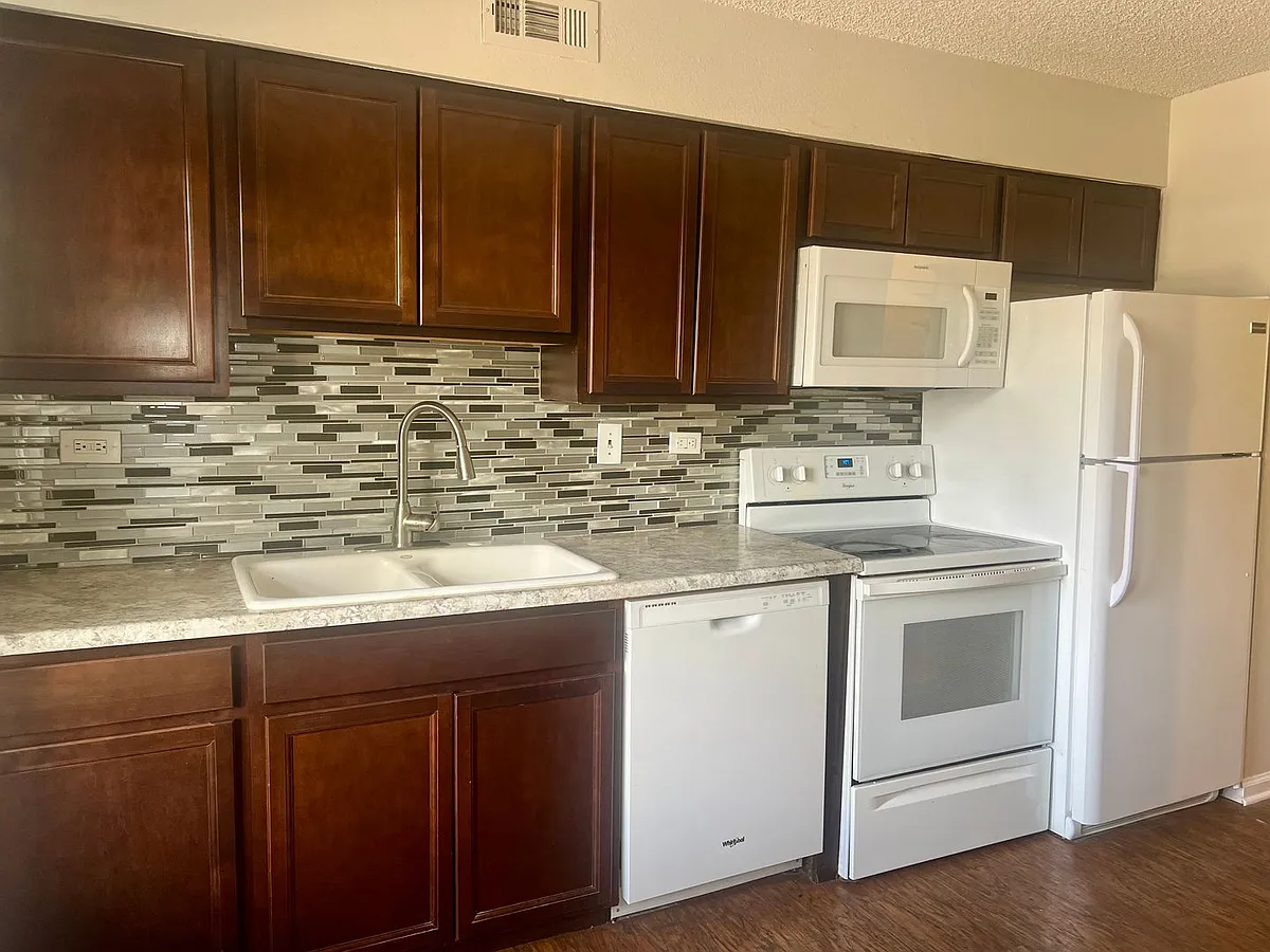 Building Photo - 9350 E Girard Ave #9