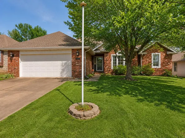 442 S Yellowwood Drive, Springfield, MO 65809