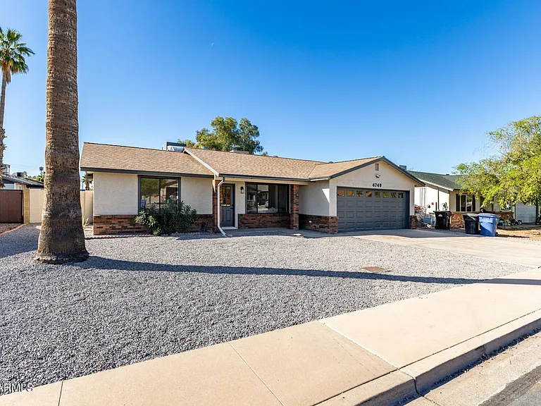 4749 E Contessa St — Photo 4