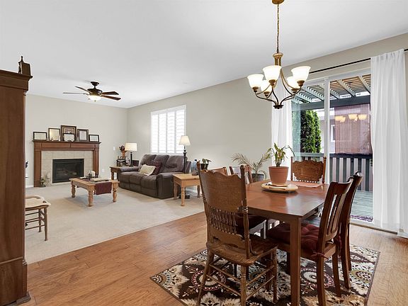 4th image of 556 E Rose Bowl Ct