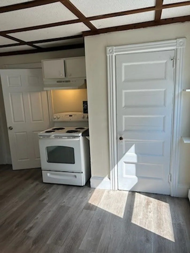 529 Main Street — Photo 2
