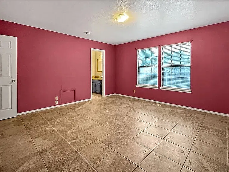 3 bed, 2.0 bath, 1634 sqft, $1,799 — Photo 4