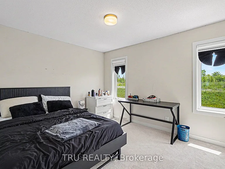 748 Eminence St — Photo 21