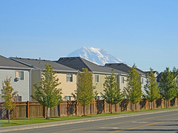 5th image of 18840 111th Avenue Ct E