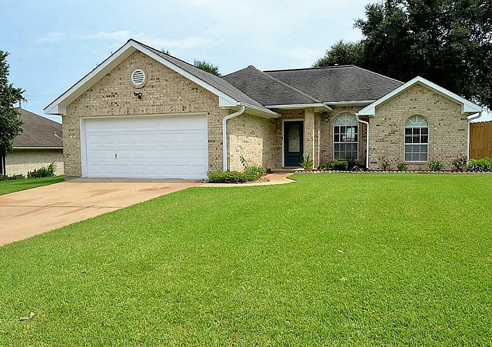 1st image of 2506 Airline Dr