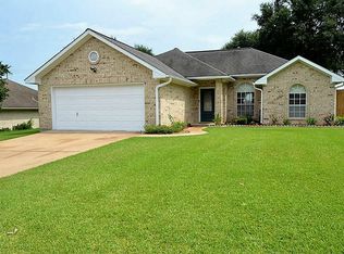 2506 Airline Dr, Brenham, TX 77833