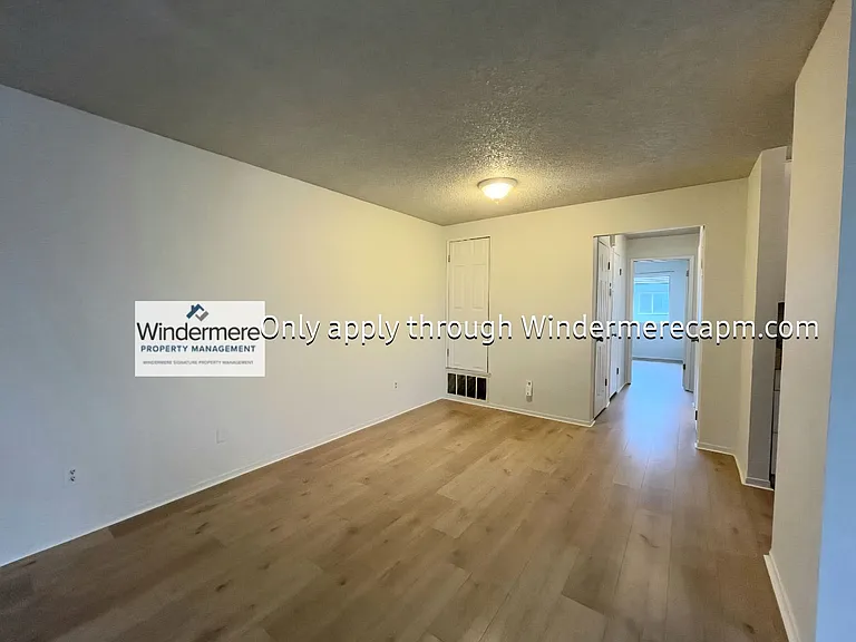 5600 Walerga Rd #4 — Photo 5