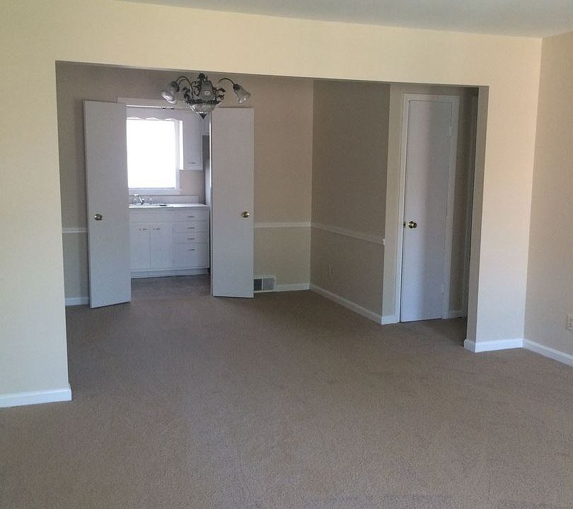 1st image of 2210 Steier Ln APT 3