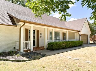 7518 NW Stonegate Dr, Lawton, OK 73505