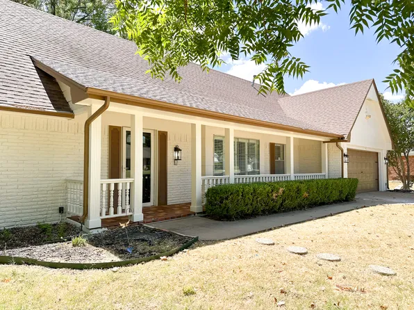 7518 NW Stonegate Dr, Lawton, OK 73505