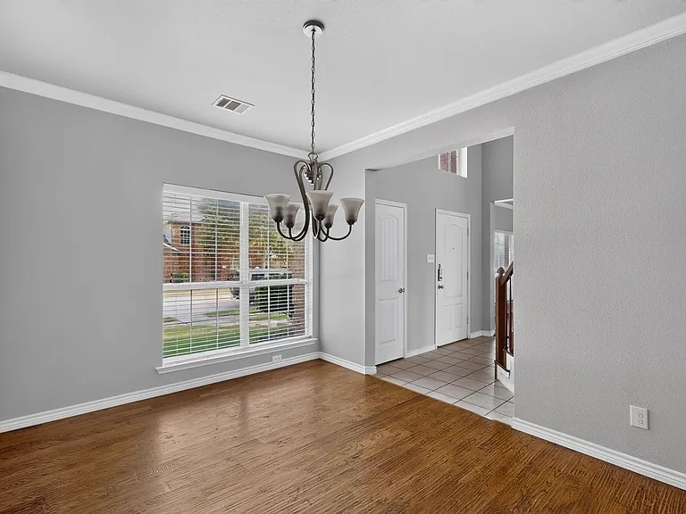 1236 Blue Brook Dr — Photo 8