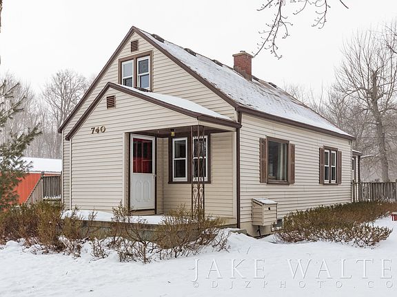 2nd image of 740 Wilson Ave SW