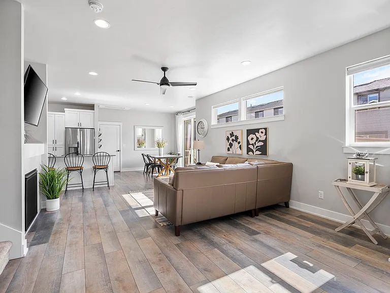 3722 NE Petrosa Ave — Photo 10