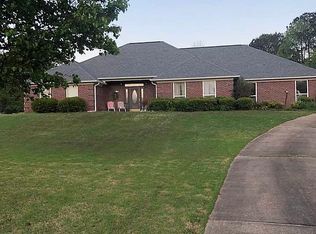 562 Pulltight Rd, Saltillo, MS 38866