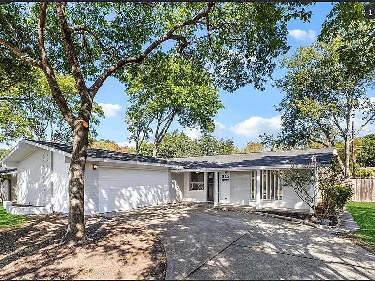 912 Warfield Way — Photo 18