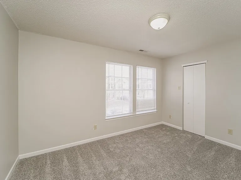 822 Littleton Dr — Photo 13