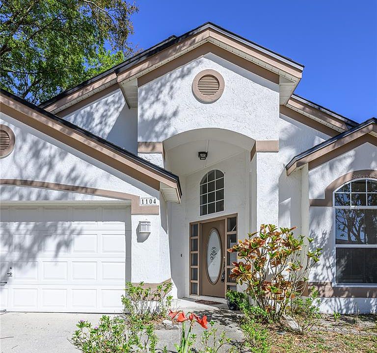 1st image of 1104 PARKER CANAL COURT