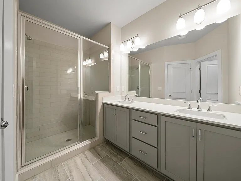 3761 Oxford Cir — Photo 17
