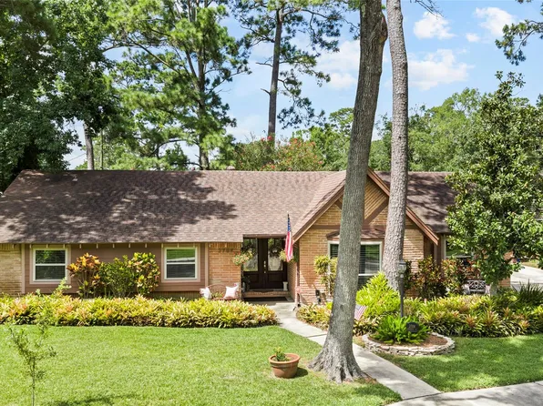 2704 Yorktown Dr, Dickinson, TX 77539